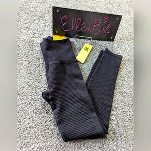 NWT All in Motion Black Textured Ultra High Rise Legging XS